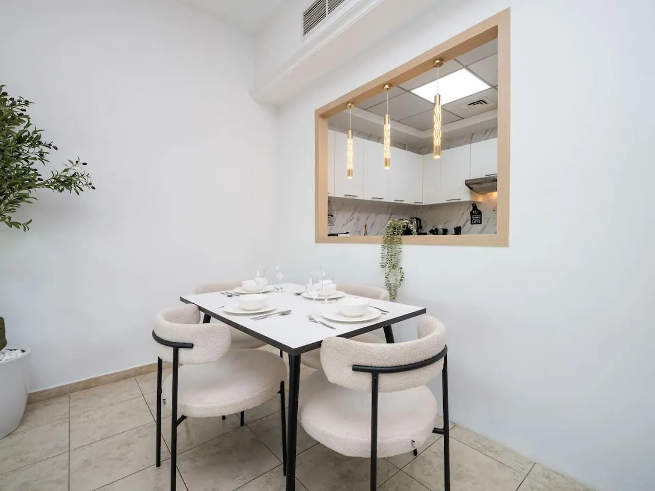 Elegant And Spacious 2-Bedroom Apartment In Jvt Dubai United Arab Emirates