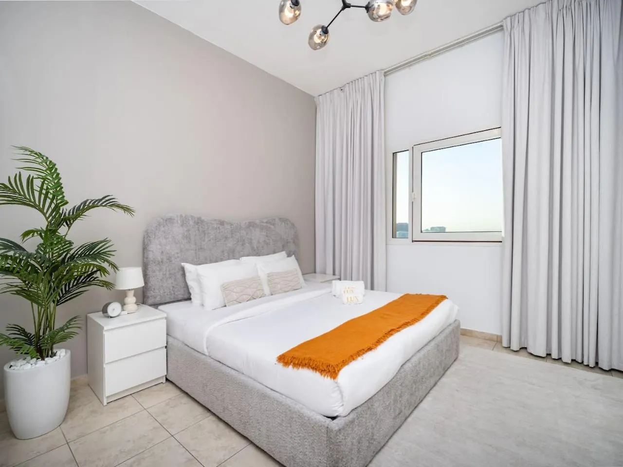 Elegant And Spacious 2-Bedroom Apartment In Jvt Dubai 0*,  United Arab Emirates